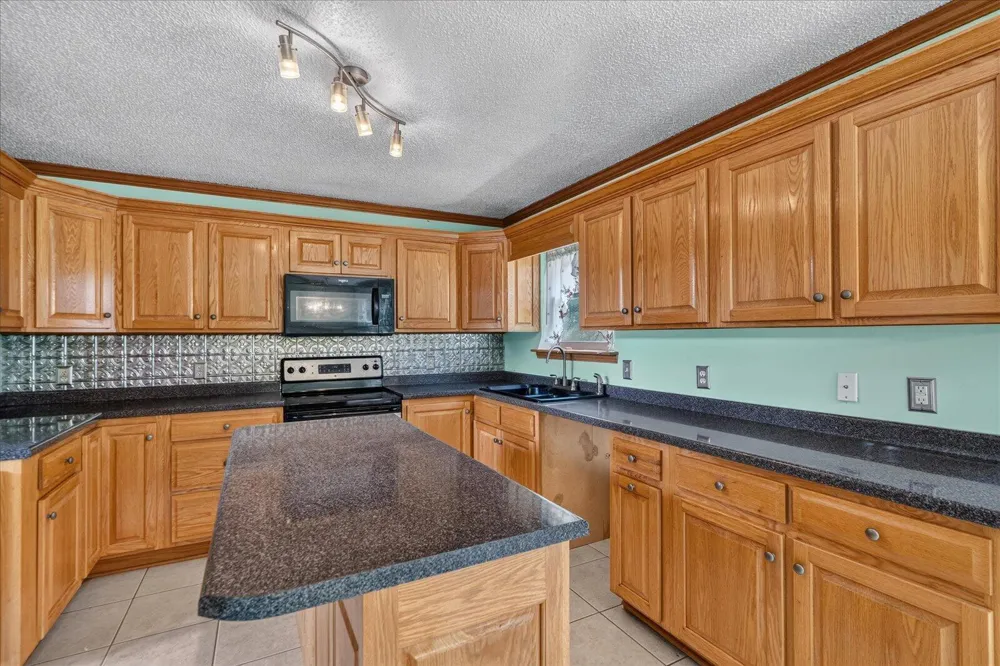 7128 Condra Drive Harrison, TN 37341
