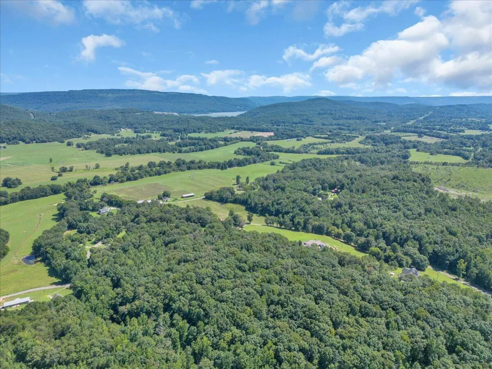 5545 Francis Springs Whitwell, TN 37397
