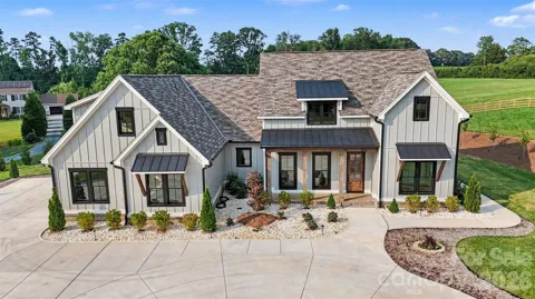 1012 Marthas Meadow Lane
