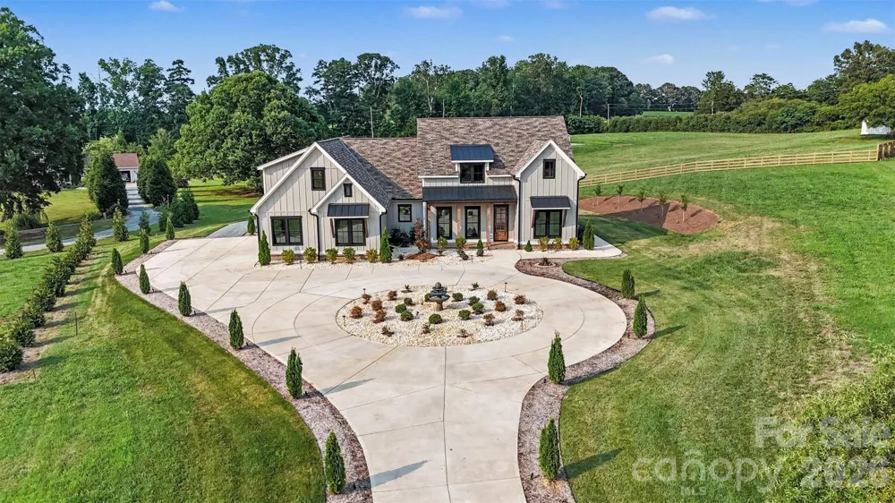 1012 Marthas Meadow Lane Monroe, NC 28112