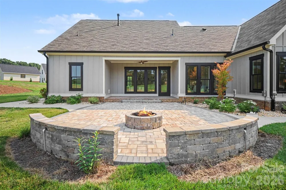 1012 Marthas Meadow Lane Monroe, NC 28112
