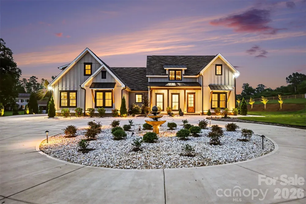 1012 Marthas Meadow Lane Monroe, NC 28112