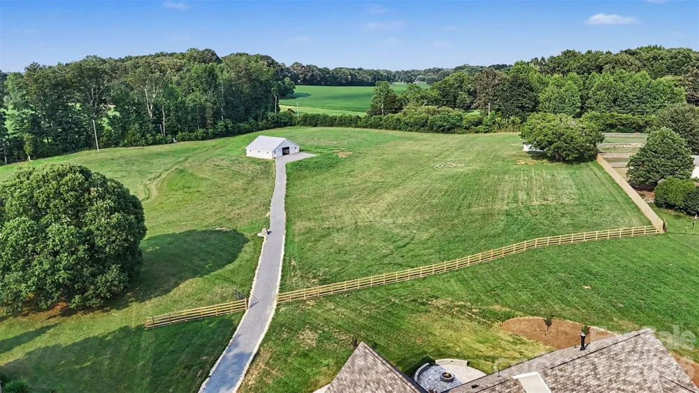 1012 Marthas Meadow Lane Monroe, NC 28112