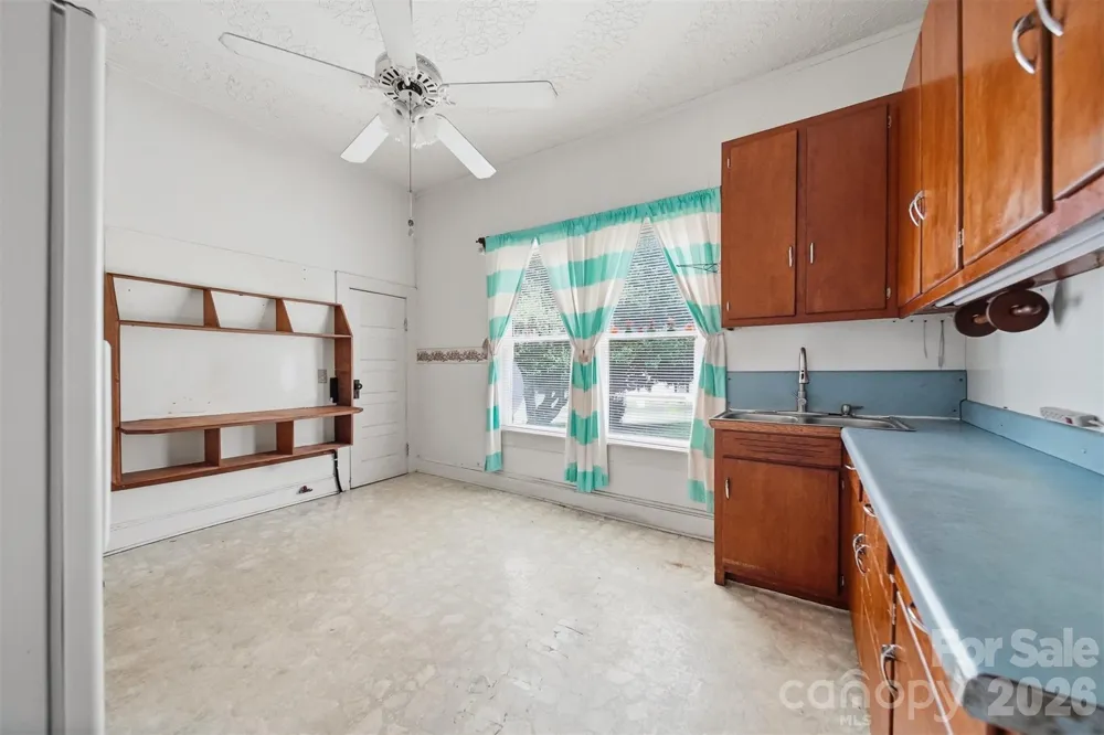 1289 Davis Road Lincolnton, NC 28092