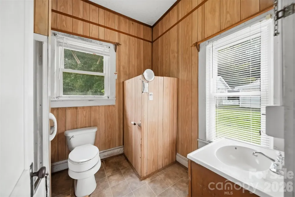 1289 Davis Road Lincolnton, NC 28092