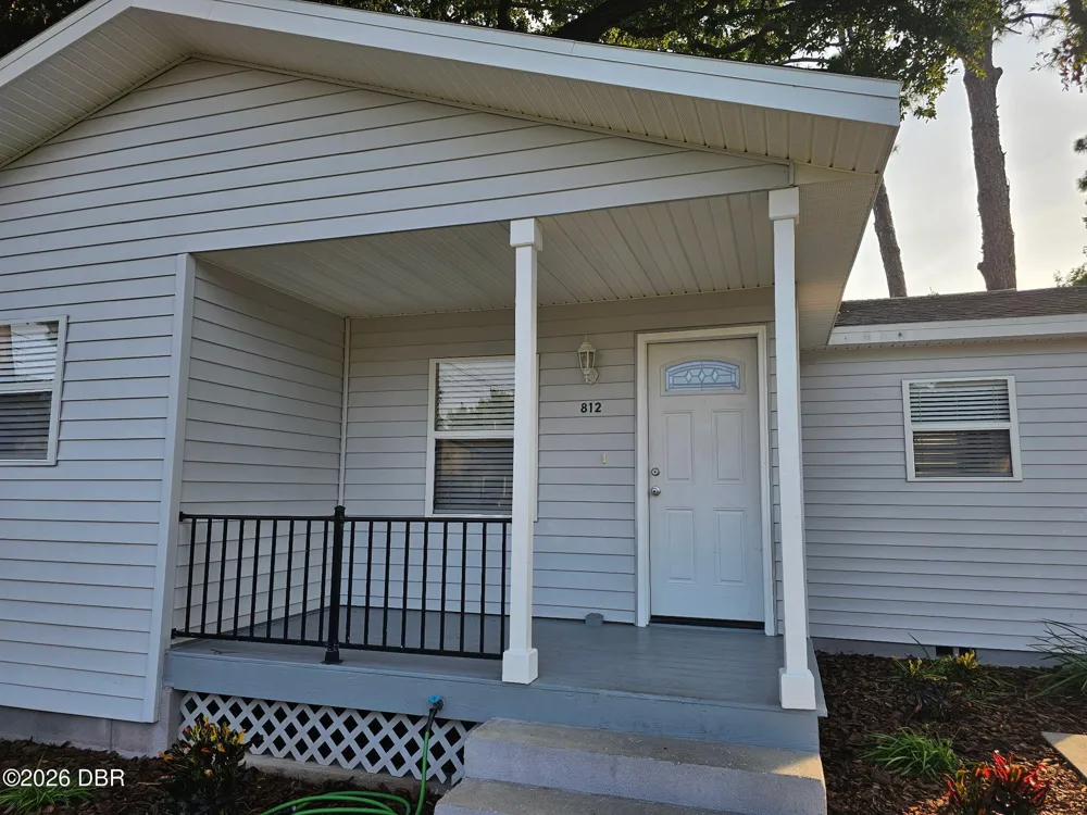 812 May Avenue Holly Hill, FL 32117