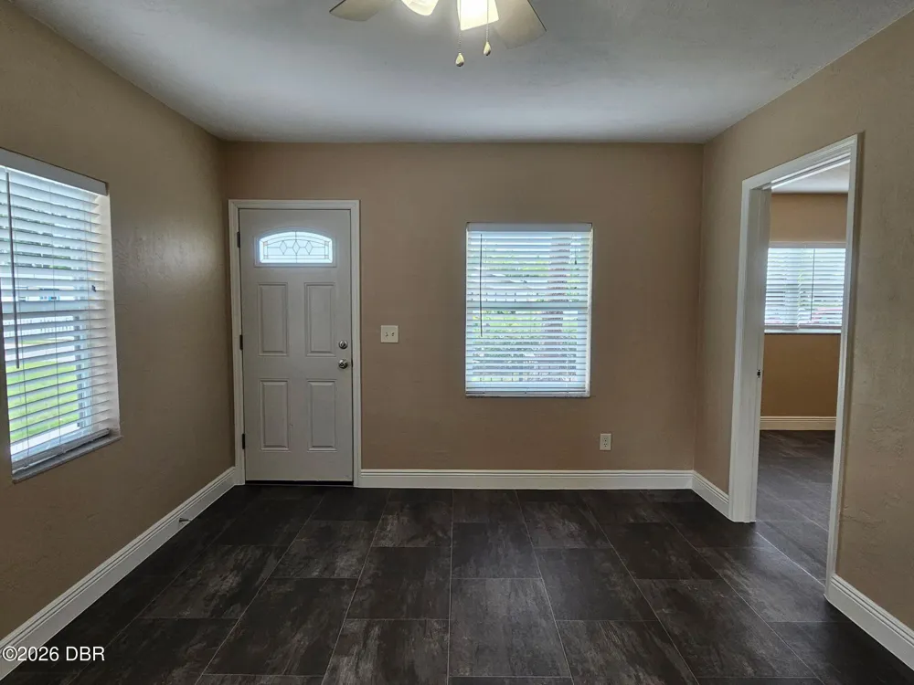 812 May Avenue Holly Hill, FL 32117