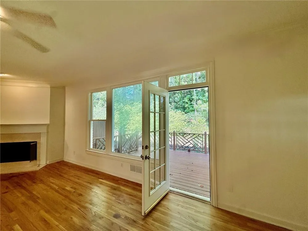14 Carrington Way Sandy Springs, GA 30328