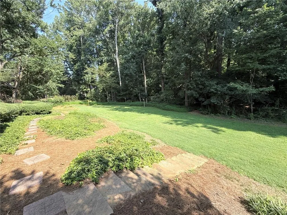 14 Carrington Way Sandy Springs, GA 30328