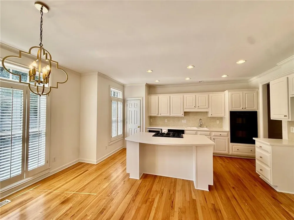 14 Carrington Way Sandy Springs, GA 30328