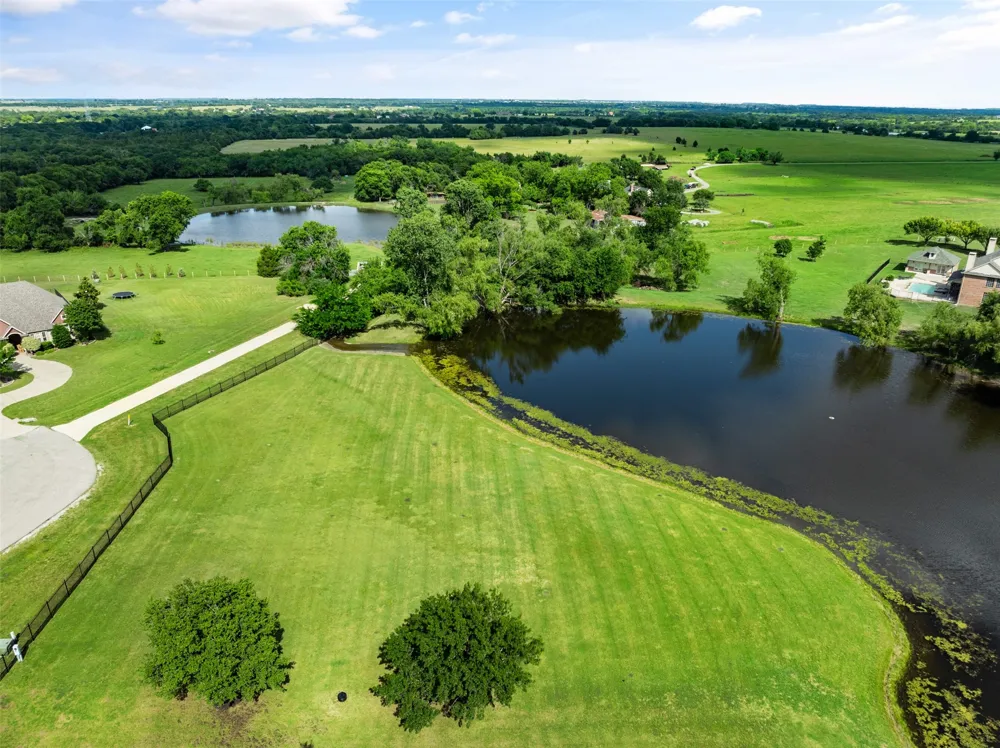 Lake Drive Celina, TX 75009