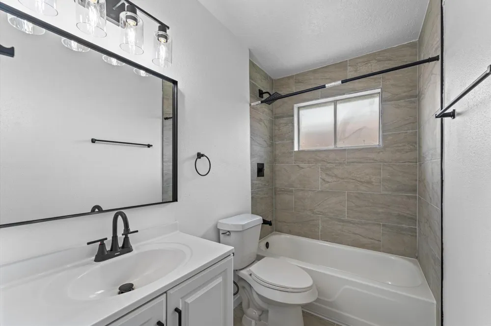 5403 Tavenor Lane Houston, TX 77048