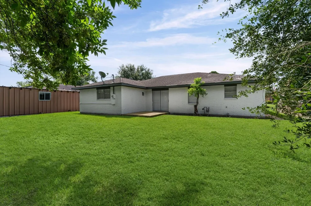 5403 Tavenor Lane Houston, TX 77048