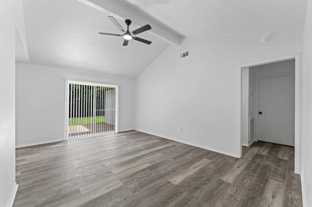 5403 Tavenor Lane Houston, TX 77048