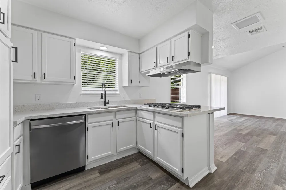 5403 Tavenor Lane Houston, TX 77048