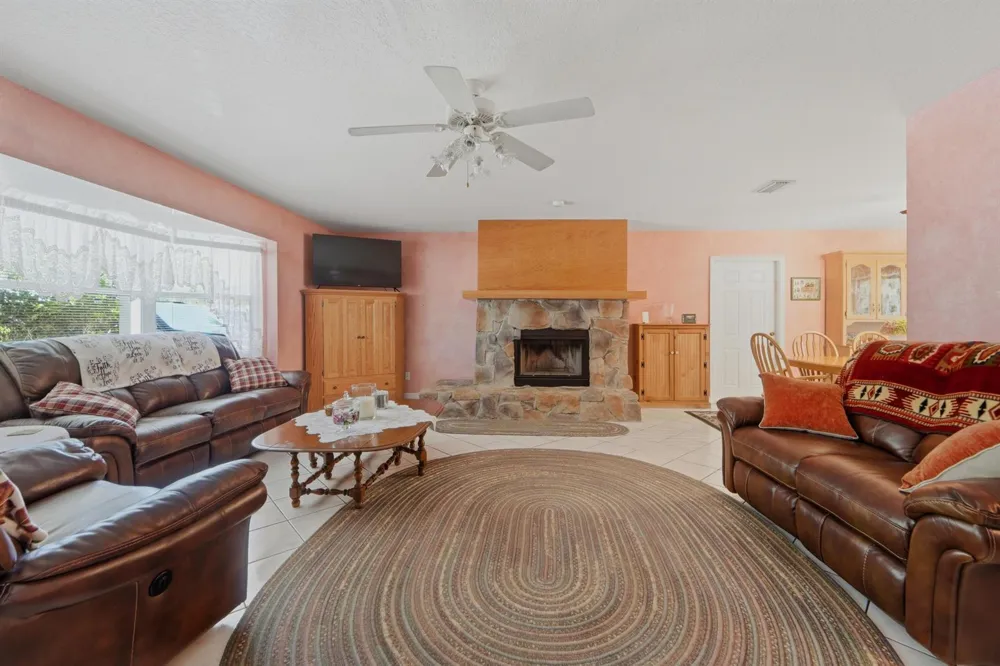 8645 SE Alabama Place Hobe Sound, FL 33455