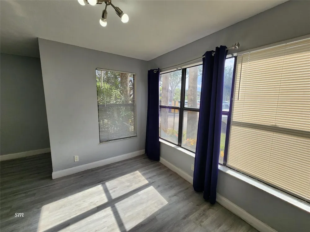 2736 S University Drive #1101 Davie, FL 33328