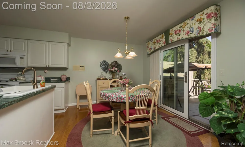 20685 Hillsboro Drive Macomb Township, MI 48044