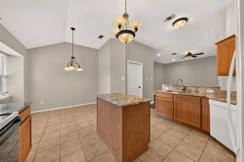 412 Sugar Mill Road Cedar Hill, TX 75104