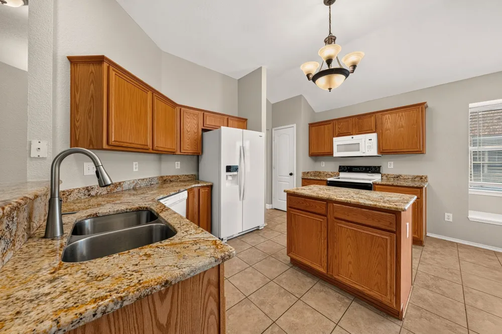 412 Sugar Mill Road Cedar Hill, TX 75104