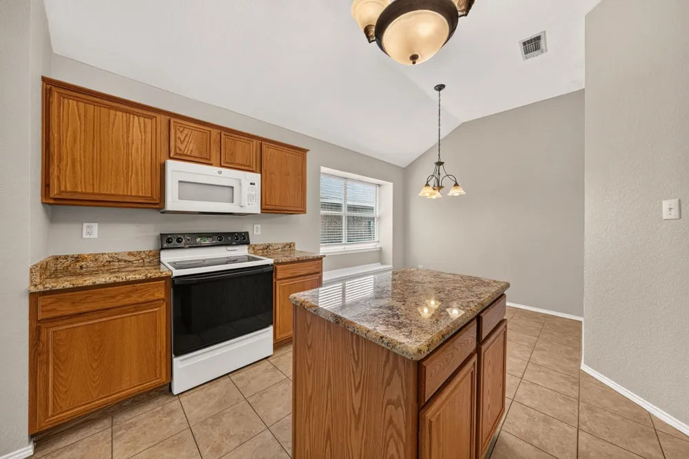 412 Sugar Mill Road Cedar Hill, TX 75104