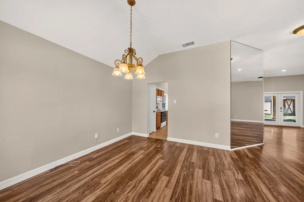 412 Sugar Mill Road Cedar Hill, TX 75104