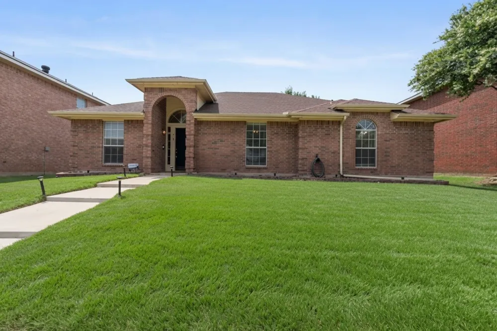 412 Sugar Mill Road Cedar Hill, TX 75104
