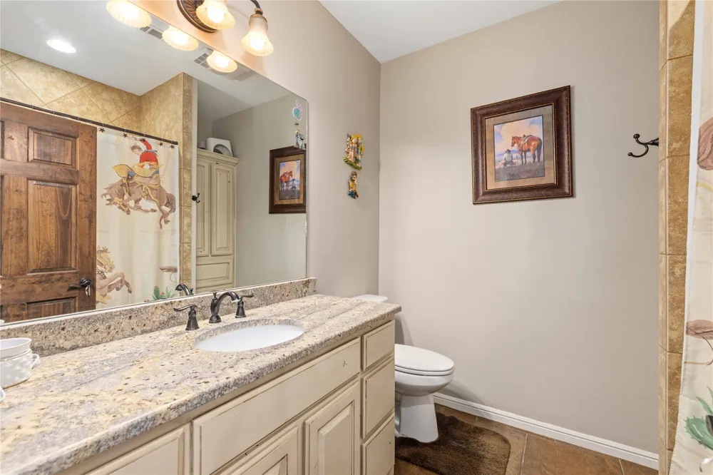 186 520 Mullin, TX 76864