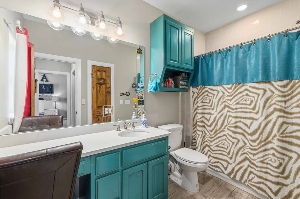 186 520 Mullin, TX 76864