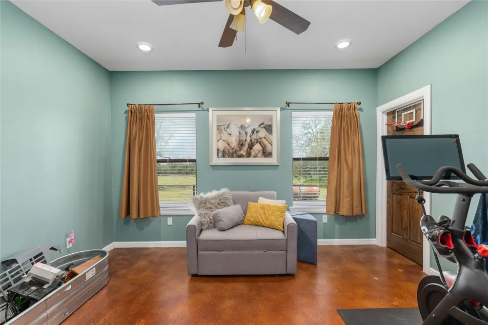186 520 Mullin, TX 76864