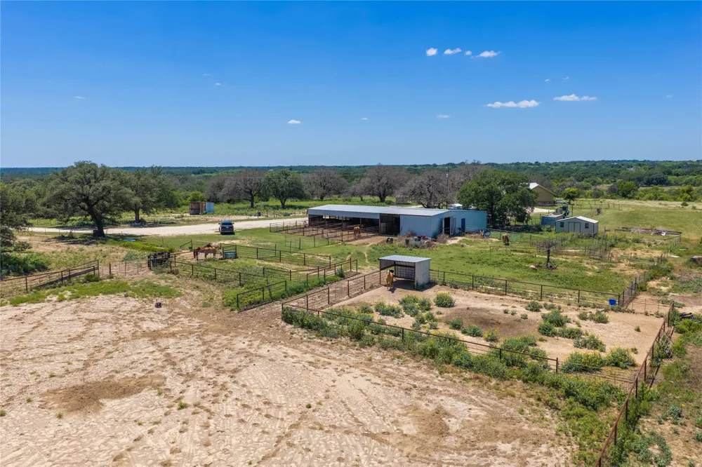 186 520 Mullin, TX 76864