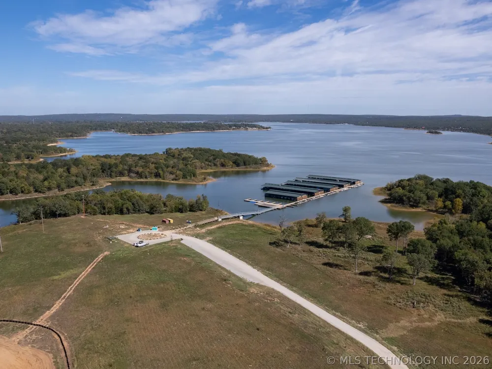 105 Lower Greenway Carlton Landing, OK 74432