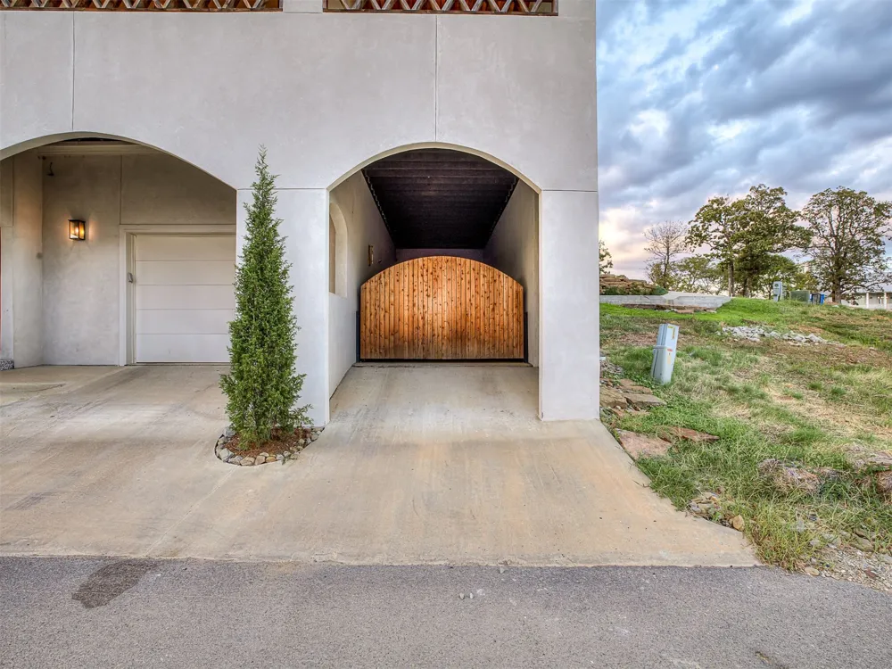 105 Lower Greenway Carlton Landing, OK 74432