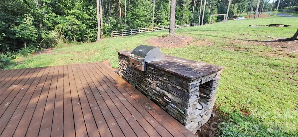 2620 Waterside Boulevard NW Valdese, NC 28690