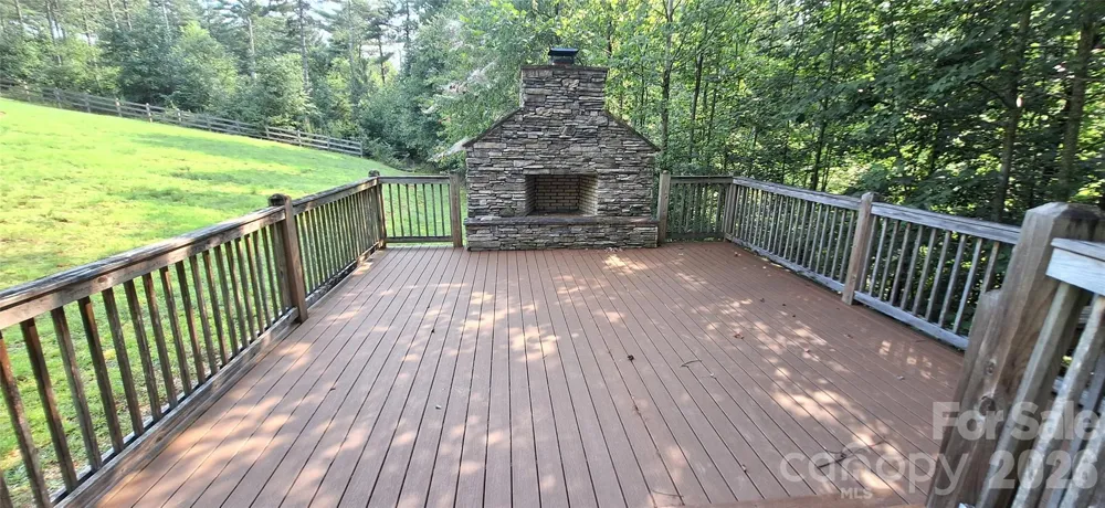 2620 Waterside Boulevard NW Valdese, NC 28690