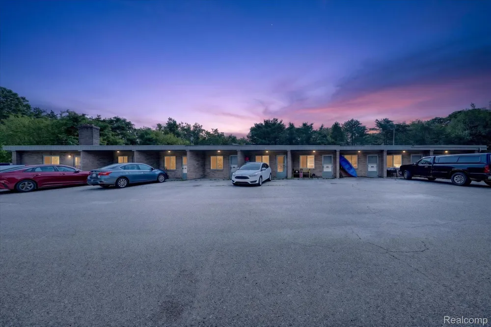 16001 Dixie Highway Groveland Township, MI 48442