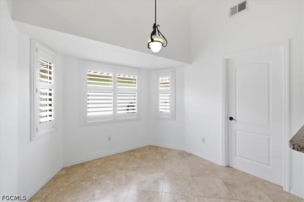 Breton Circle Fort Myers, FL 33912