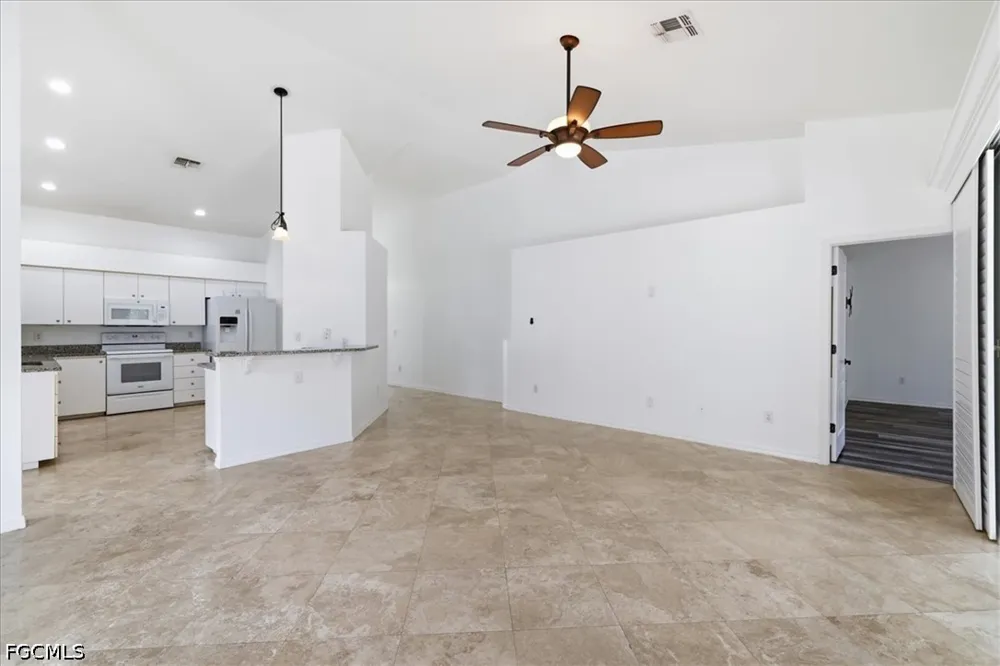 Breton Circle Fort Myers, FL 33912