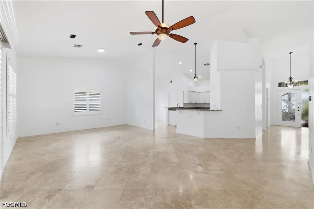 Breton Circle Fort Myers, FL 33912