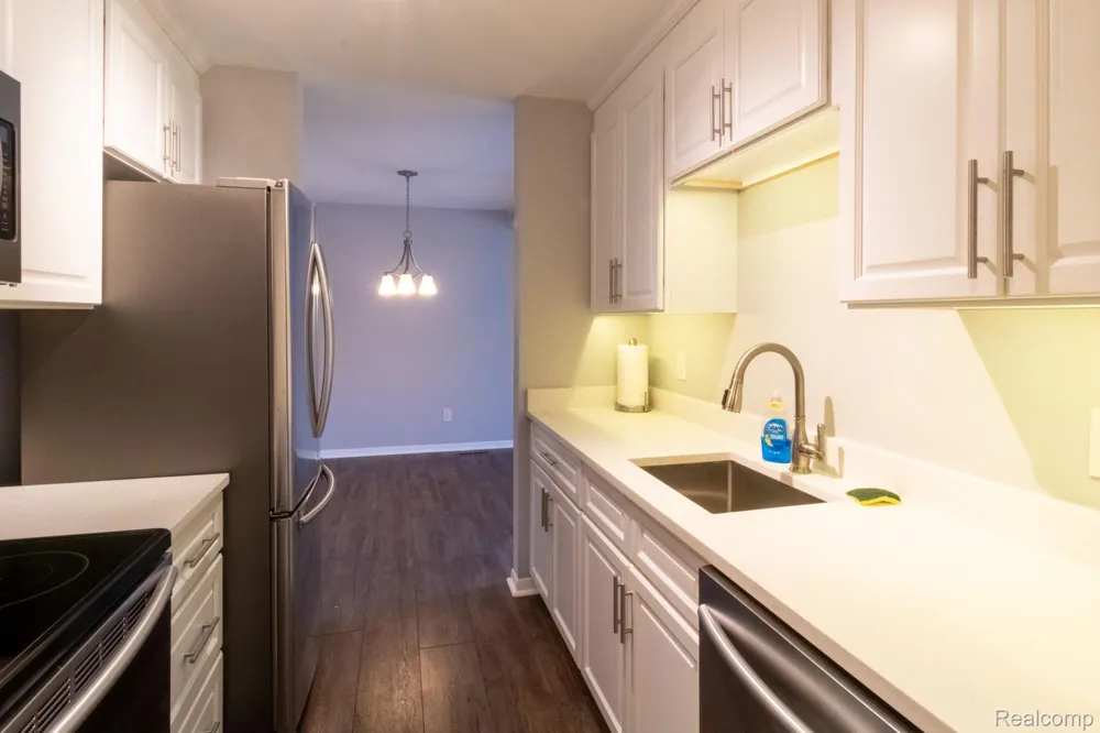 1199 S Sheldon Road #79 Plymouth City, MI 48170