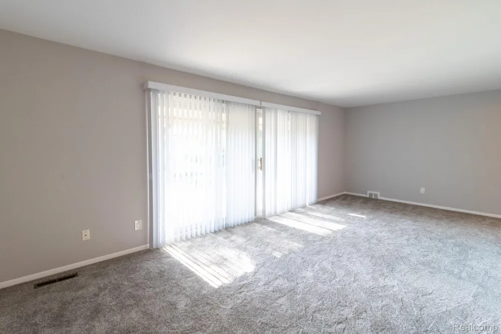 1199 S Sheldon Road #79 Plymouth City, MI 48170