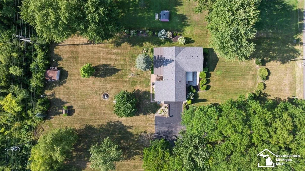 13380 Pine Street Taylor City, MI 48180