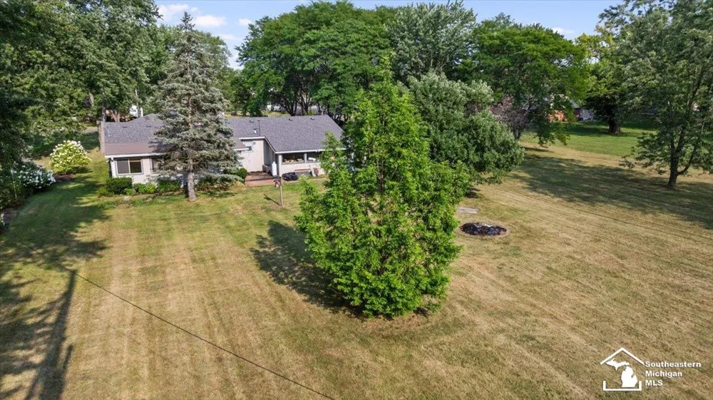 13380 Pine Street Taylor City, MI 48180