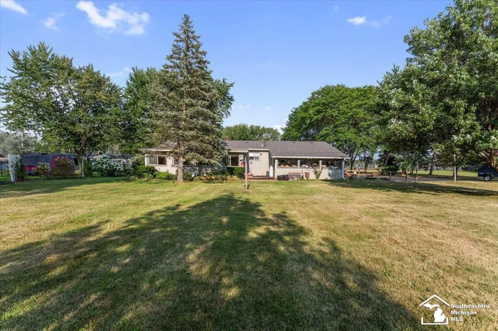 13380 Pine Street Taylor City, MI 48180