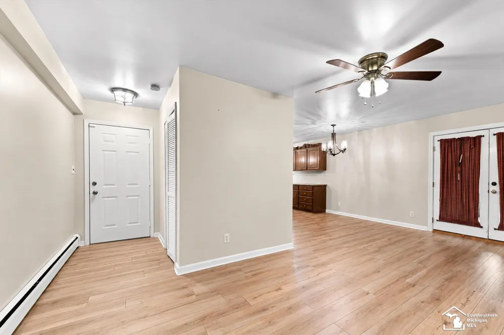 13380 Pine Street Taylor City, MI 48180