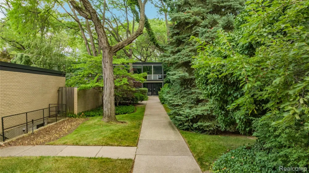 1349 Joliet Place Detroit City, MI 48207