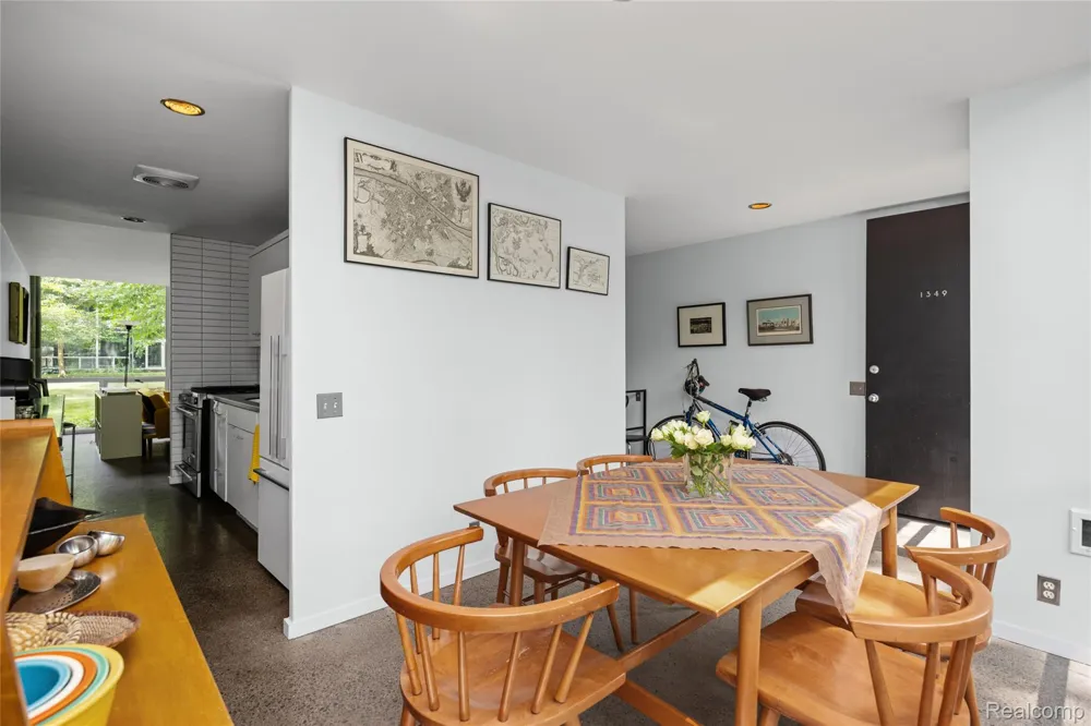 1349 Joliet Place Detroit City, MI 48207