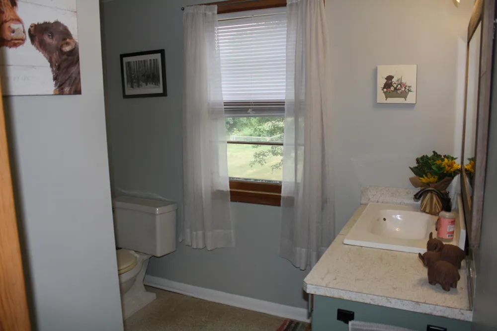 605 64th Avenue Zeeland Charter Township, MI 49464