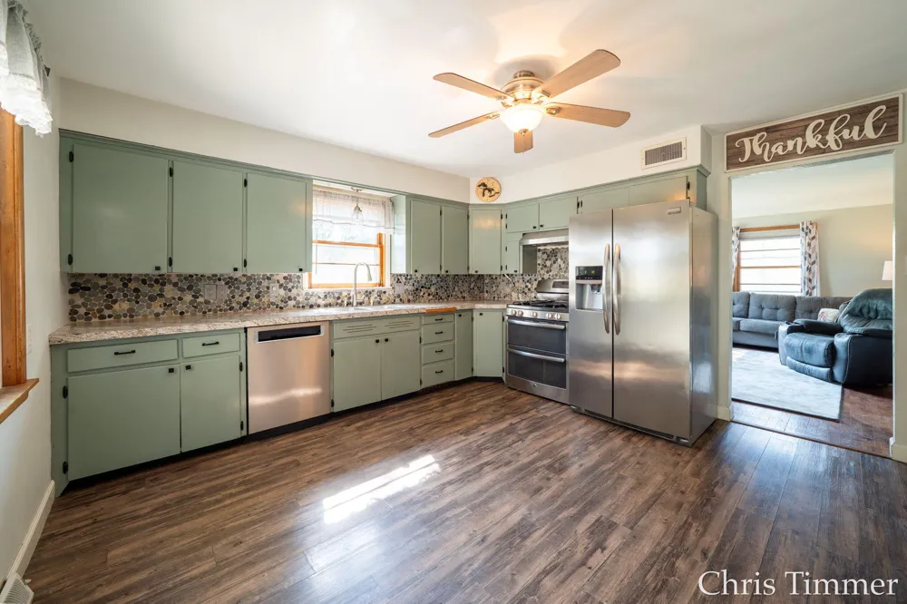605 64th Avenue Zeeland Charter Township, MI 49464