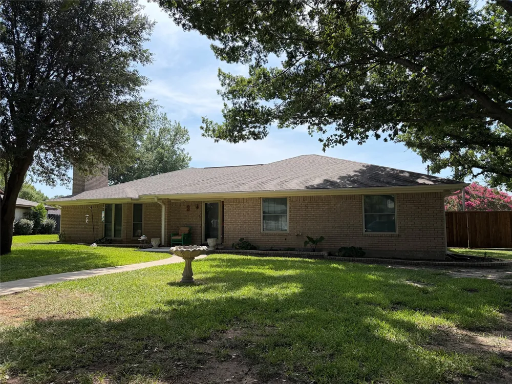 3 Brownstone Court Brownwood, TX 76801